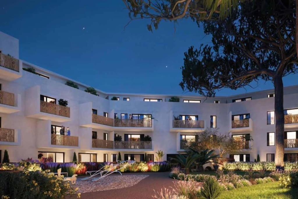 Blue Note -4 Etoiles-Terrasse Vue-2 Parking Apartment Balaruc-les-Bains Exterior photo